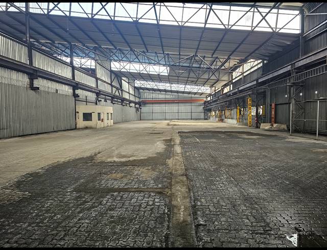 3,300M² WAREHOUSE TO LET IN ALRODE
